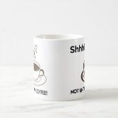 静かなコーヒーマグである コーヒーマグカップ (中央)