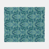 静かなサファリタペストリーパターン – ザホワイトロータス フリースブランケット (正面(横))