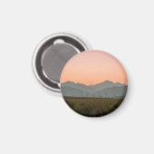 静かなピンクの夕焼けの山々 荒野の草原の風景 マグネット (正面/裏面)