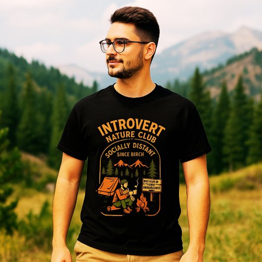 静かな心のための森の隠れ家 Tシャツ