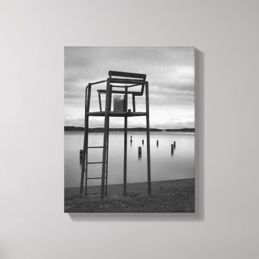 静かな朝のビーチ キャンバスプリント (正面)