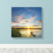 静かな水の上に海のカヤックをパドリング男性のカヤーカー キャンバスプリント (インサイチュ (ウッドフロア))