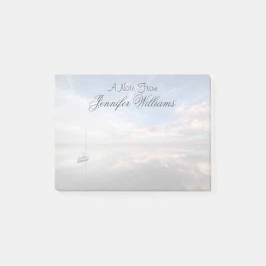 静かな海のサルトンに乗る1隻の帆船 ポストイット (正面)