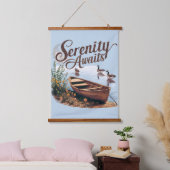 静かな湖に浮かぶ小舟と、そこに群がる雁と、野生の花々 吊り下げ型タペストリー (寝室)