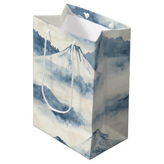 静かな雪山 - 青と白 ミディアムペーパーバッグ (正面アングル)