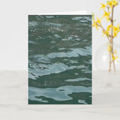 静かな青い海の波の風景シーン カード (黄色い花)