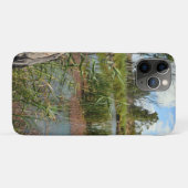 静かな静けさ:沼の葦の上の緑のカエル Case-Mate iPhoneケース (裏面(横))
