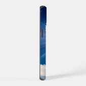 静かな鳩の抱擁、穏やかな心 iPhone 15ケース (右側面)