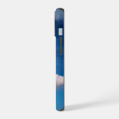 静かな鳩の抱擁、穏やかな心 iPhone 15ケース (左側面)
