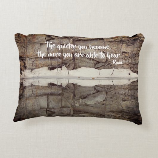 静かになる瑠美感動的引用文 アクセントクッション (裏面)