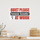 静かに働いている法医学者 ポスター (キッチン)
