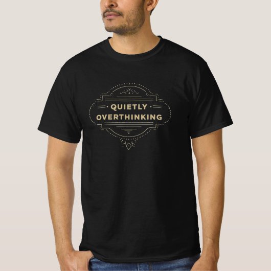静かに考え込むヴィンテージタイポグラフィ Tシャツ (正面)