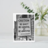 静かに、慎重に、逮捕されるヴィンテージ ポストカード (スタンド正面)