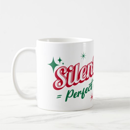 "静か夜=完璧な夜" -フェスティバルと居心地の良い コーヒーマグカップ (左)