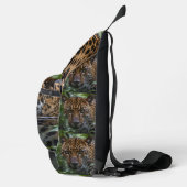 「静か狩人：ジャガーの森の茎」 スリングバッグ (右)