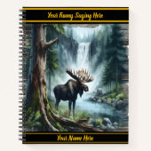 静威厳のあるかな滝の近くに立つムース ノートブック (正面)