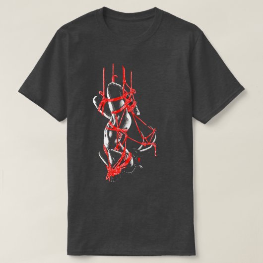 静寂の黒で吊り下げ Tシャツ (デザイン正面)