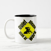 静寂、仕事の人 ツートーンマグカップ (左)