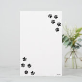 静止した白黒足のプリントパターン 便箋 (スタンド正面)