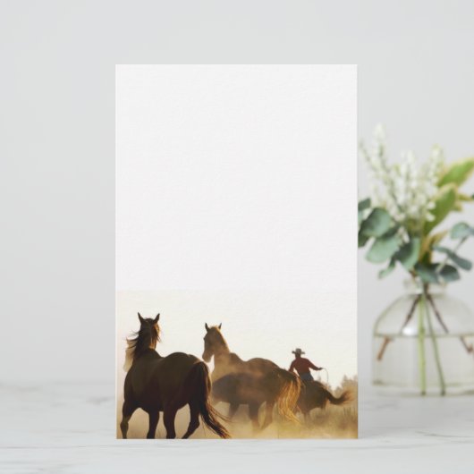 静止しているロープをかけるカウボーイ 便箋 (スタンド正面)