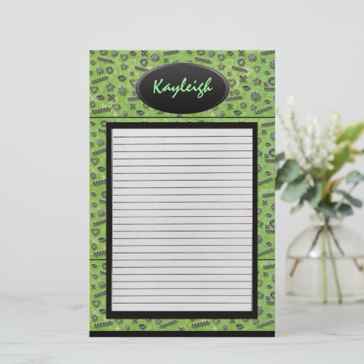 静止している彼女の一流の緑デザイナーを加えて下さい 便箋 (スタンド正面)