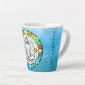 静穏と静穏の平和的投薬 カフェラテマグ (右アングル)