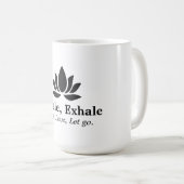 静謐なロータス:インヘール、エクヘールのインスピレーション コーヒーマグカップ (正面右)