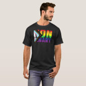 非バイナリトランスジェンダー代名詞ノンバイナリLgbtqia Tシャツ (正面フル)