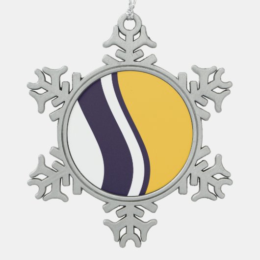 非主筋スリップまたは滑ること帯 スノーフレークピューターオーナメント (正面)