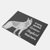 非常にだめにされたジャーマン・シェパード犬 ドアマット (アングル)