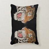 非常にイライラし、苦いファイタータイガースブラック アクセントクッション (正面(垂直))