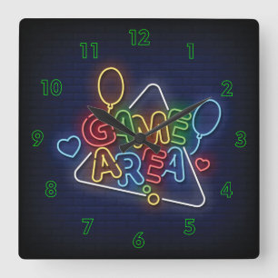非常にクールシミュレートされたカラフルネオンサインのゲームエリア スクエア壁時計