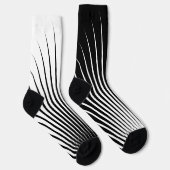 非常にユニーク白と黒のストライプ ソックス (右)