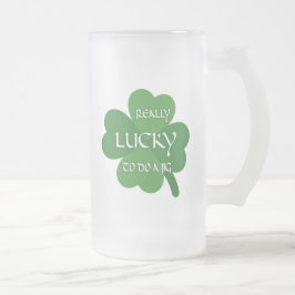 非常にラッキーである フロストグラスビールジョッキ