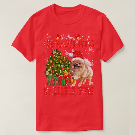 非常に多くのオーナメントおもしろいクリスマスツリーサンタドッグ愛好家 Tシャツ (デザイン正面)