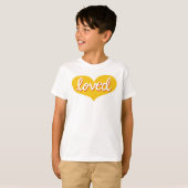 非常に愛された – 黄色の愛のハート Tシャツ (正面フル)