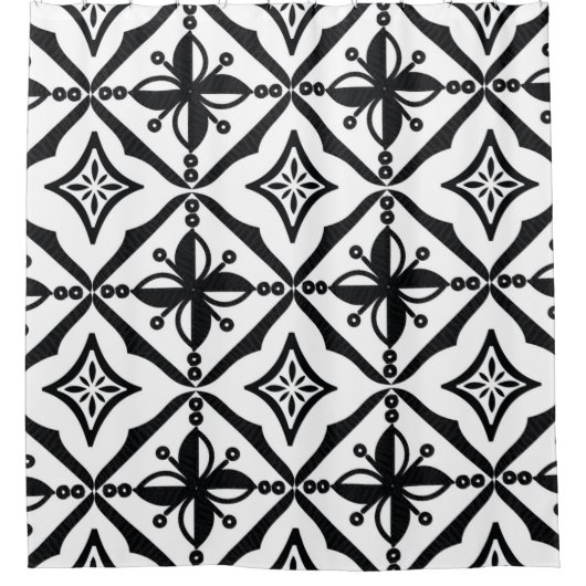 非常に特徴的なろうけつ染めを持つインドネシアのモチーフ シャワーカーテン (正面)