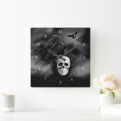 非常カッコいいゴシックスタイルレイヴンとスカルハロウィン スクエア壁時計 (ホーム)