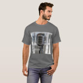 非常カッコいいヴィンテージレトロスタイルマイク Tシャツ (正面フル)