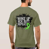 非Hodgkinsリンパ腫は蹴りのお尻を目覚めます Tシャツ (裏面)
