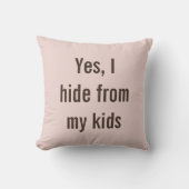 面白いよね、私が子供のママのベビーシャワーから隠れるなんて クッション (正面)