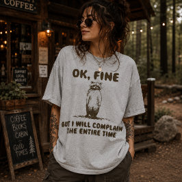 面白いアライグマの不満のミーム Tシャツ
