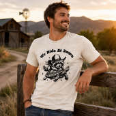 面白いアライグマの夜明けの騎乗 トライブレンドＴシャツ