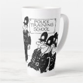 面白いイギリス警察学校 カフェラテマグ (右アングル)