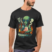 面白いエイリアンBBQイラスト レトロSFグリル Tシャツ (正面)