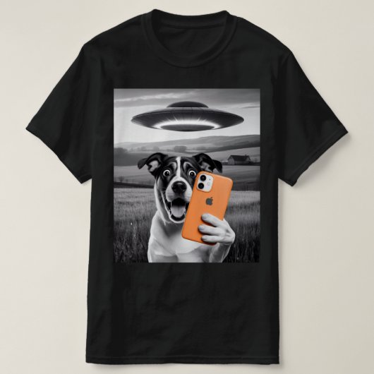 面白いエイリアンUFO犬の自撮り - かっこいい猫と宇宙UFO Tシャツ (デザイン正面)