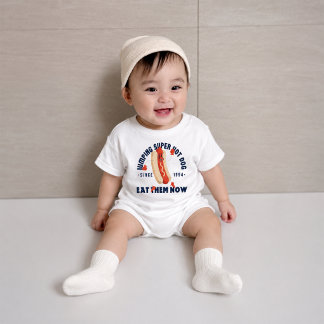 面白いキャラクターのホットドッグアート グラフィックTシャツ Since 1994 ベビーボディスーツ