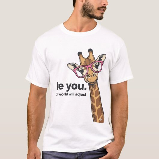 面白いキリンのビンテージ風彫刻Tシャツデザイン Tシャツ (正面)