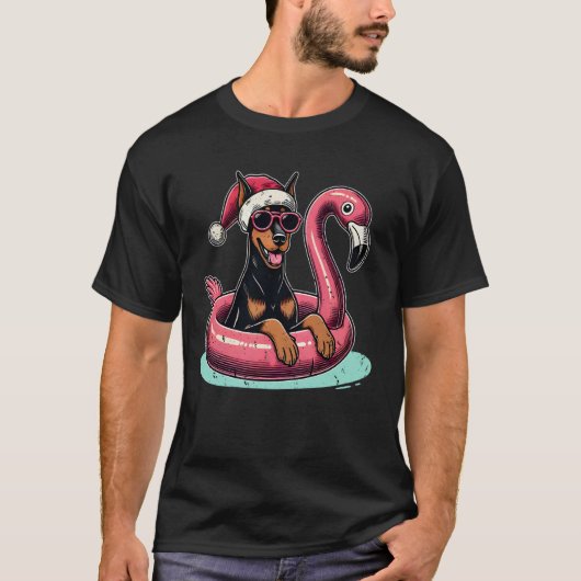 面白いクリスマス・イン・ジュライ ドーベルマン サンタ フラミンゴ Tシャツ (正面)