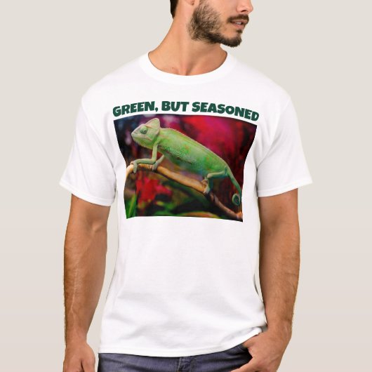 面白いグリーンカメレオン Tシャツ (正面)